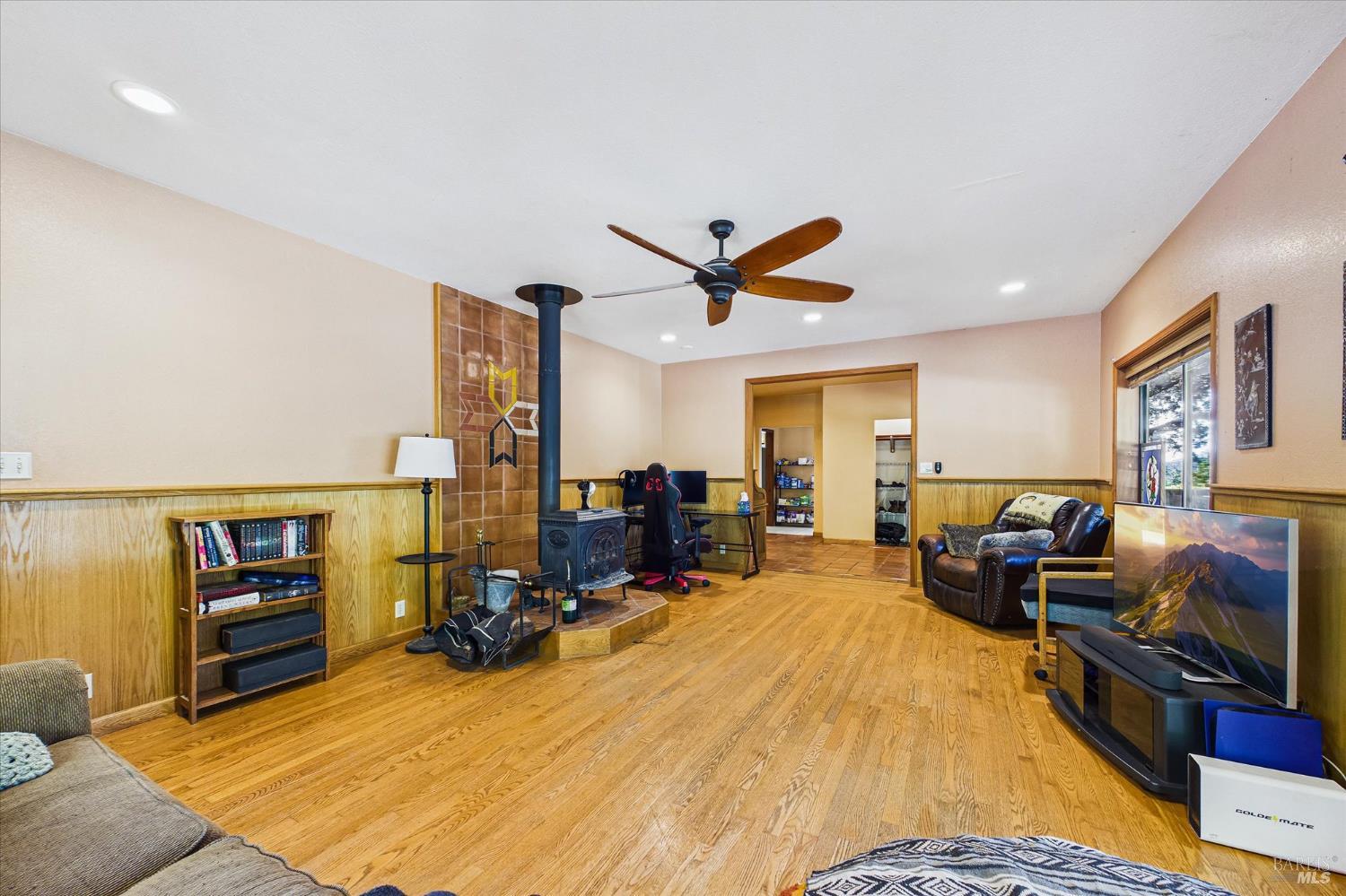 3450 Laytonville Dos Rios Road