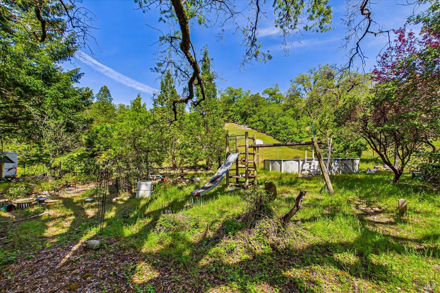 3450 Laytonville Dos Rios Road