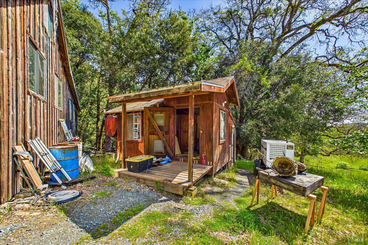 3450 Laytonville Dos Rios Road