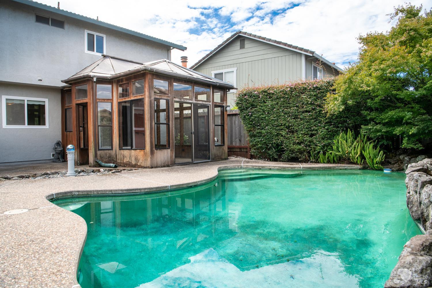 116 Glacier Court