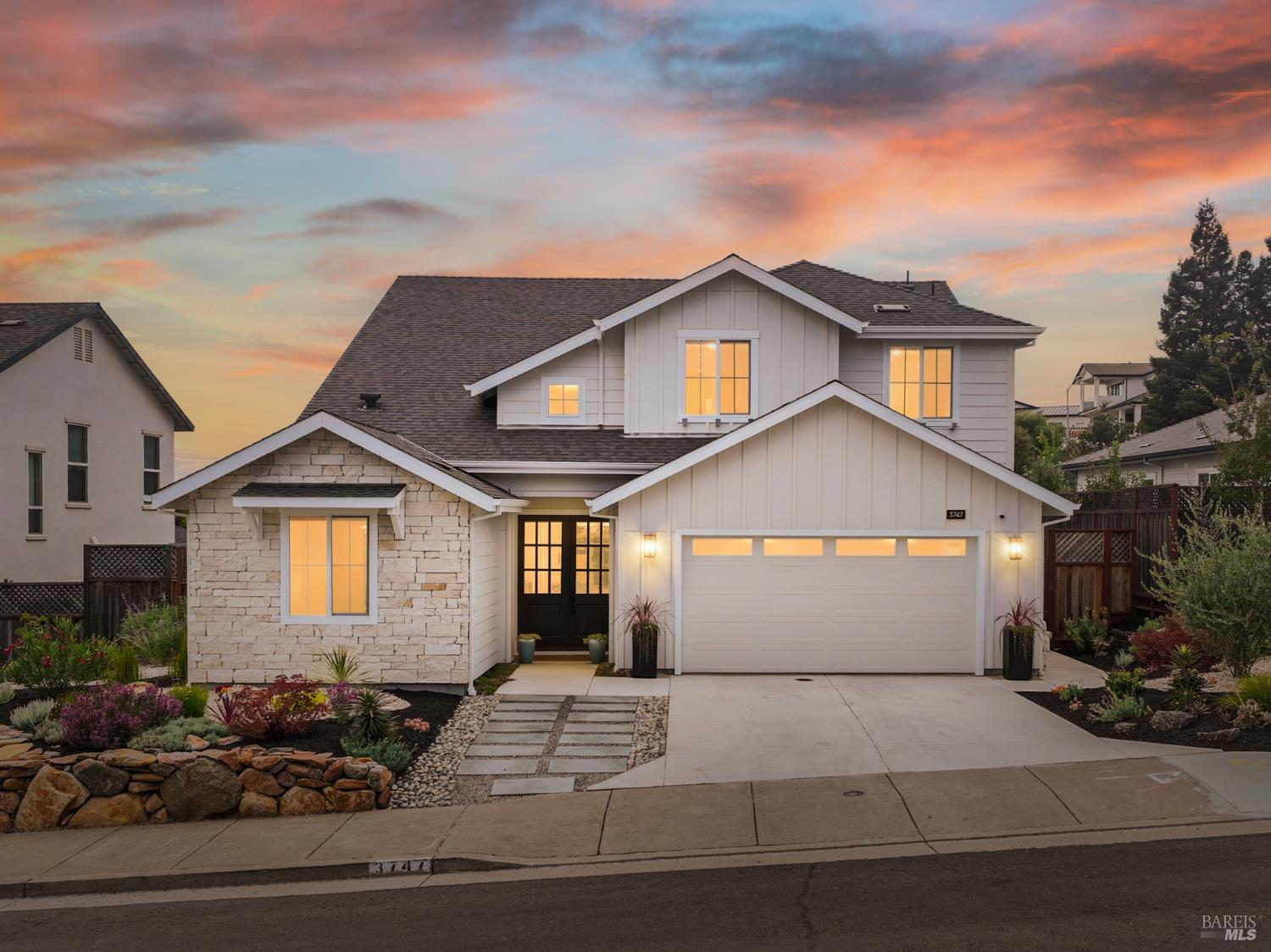 3747 Paxton Place