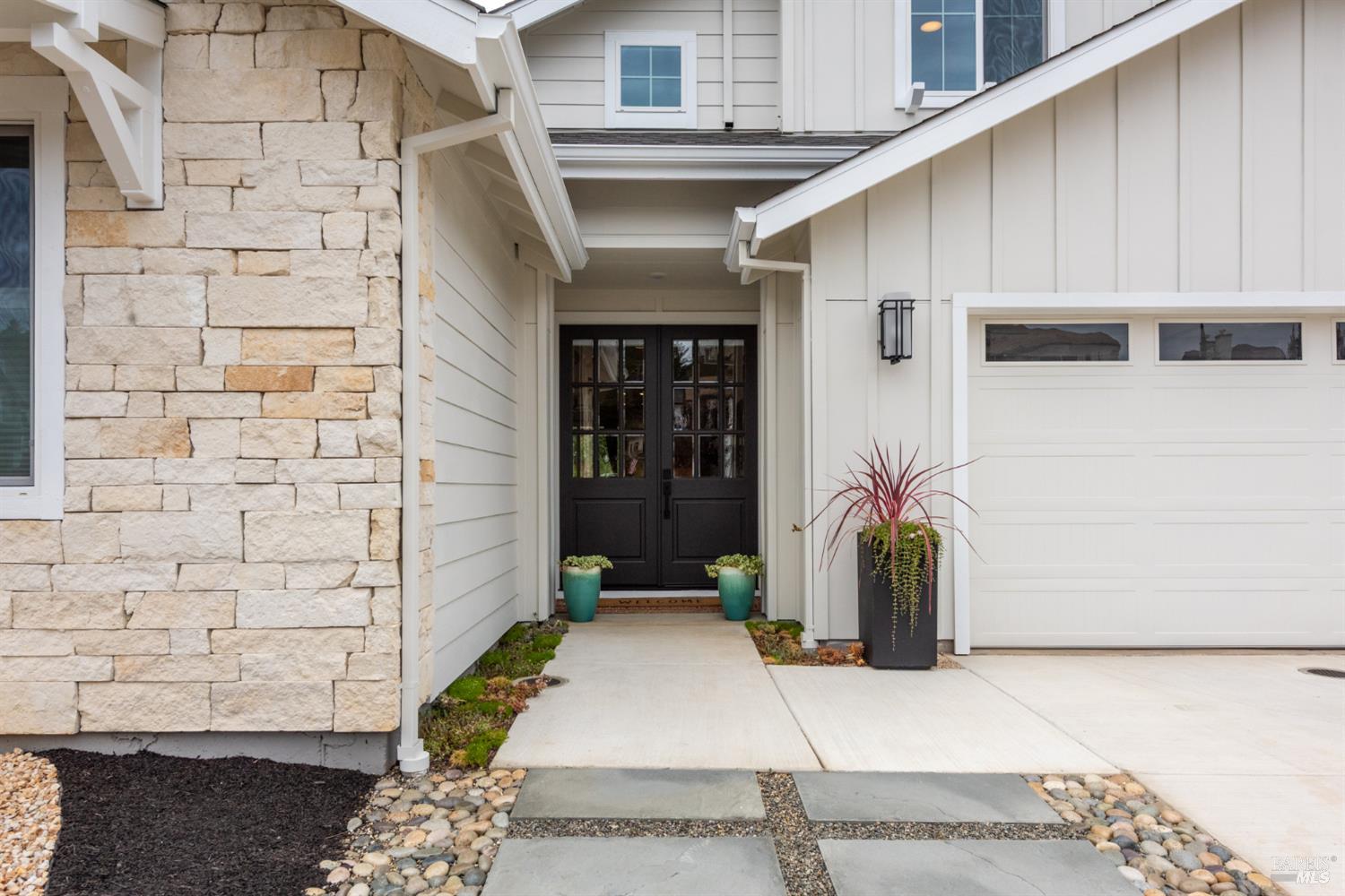 3747 Paxton Place