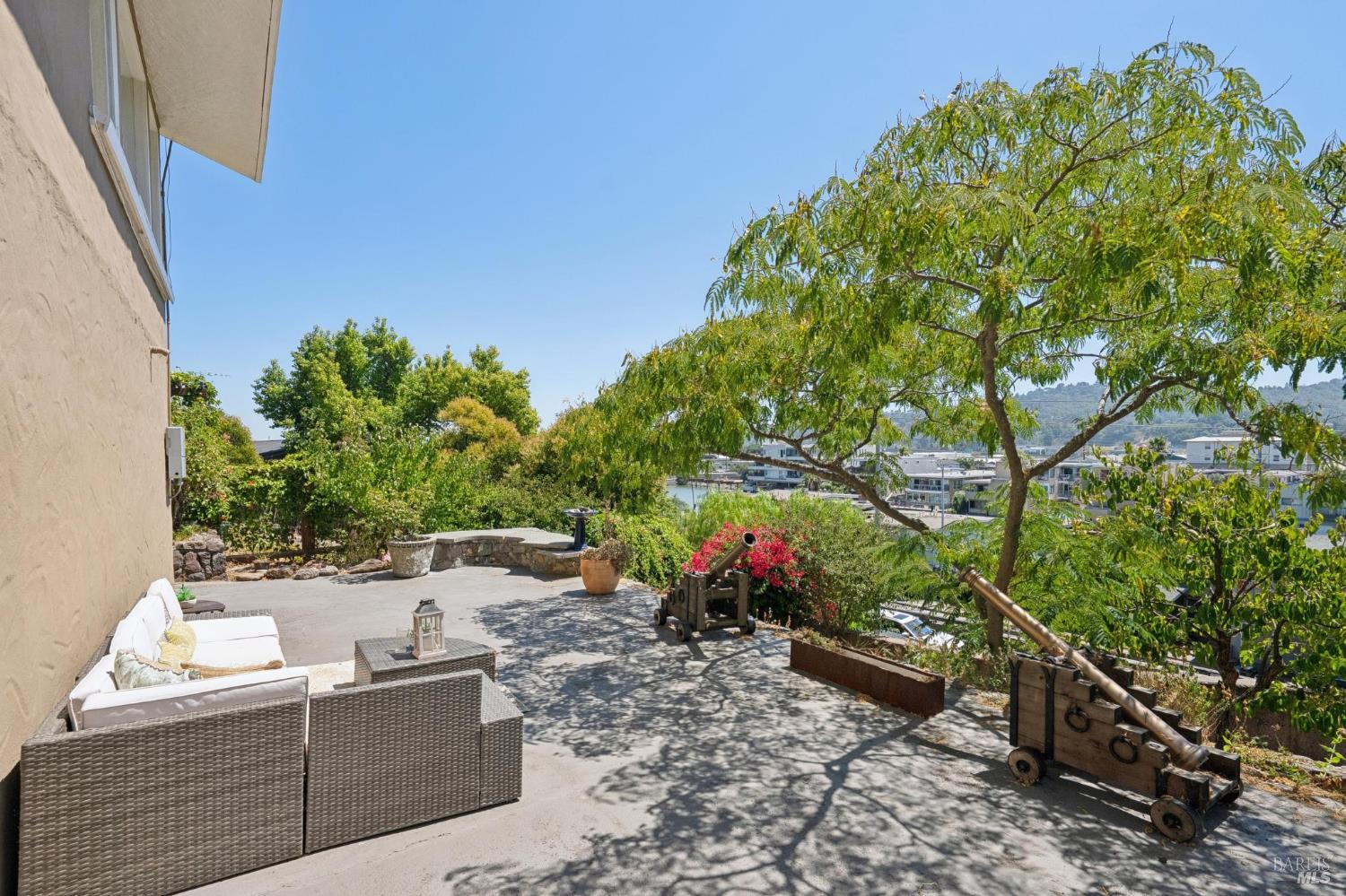 28 Marina Court Drive