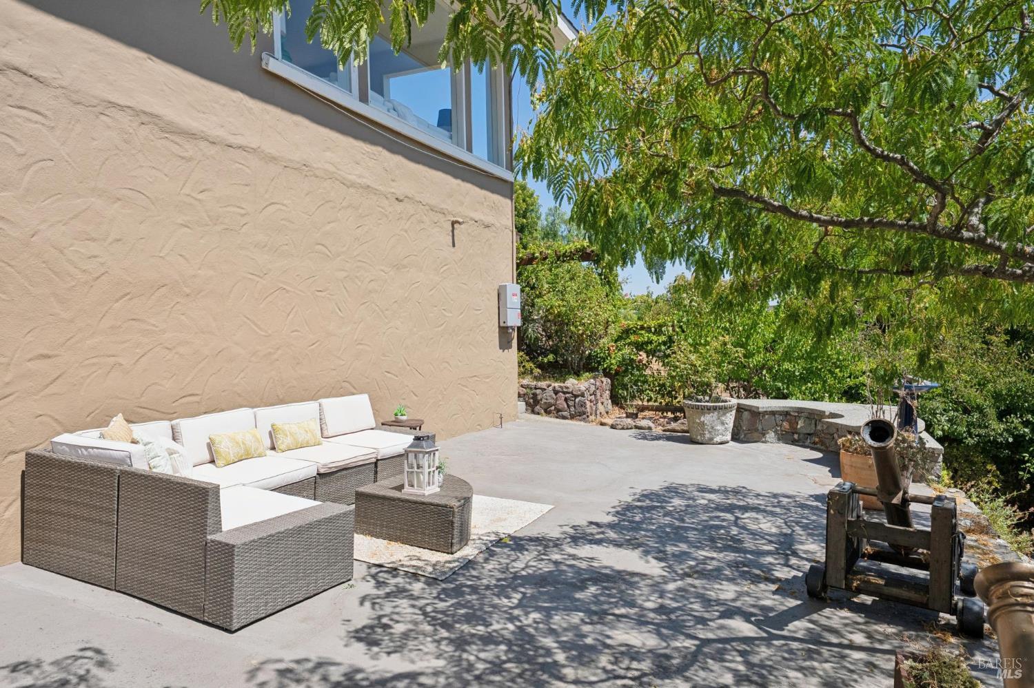28 Marina Court Drive