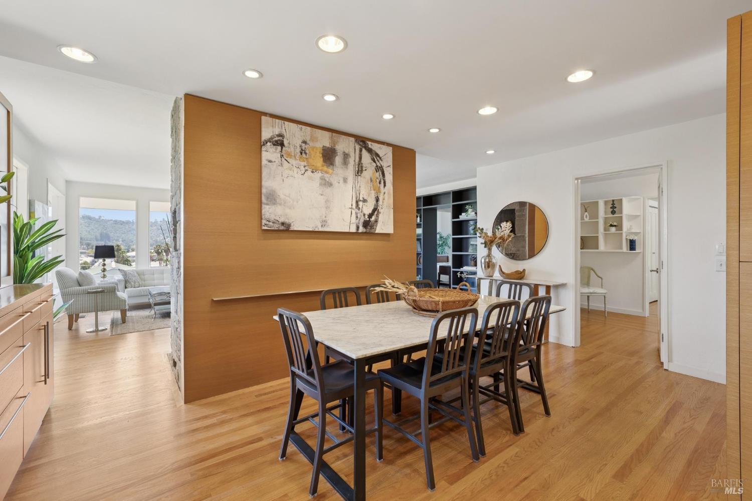 28 Marina Court Drive