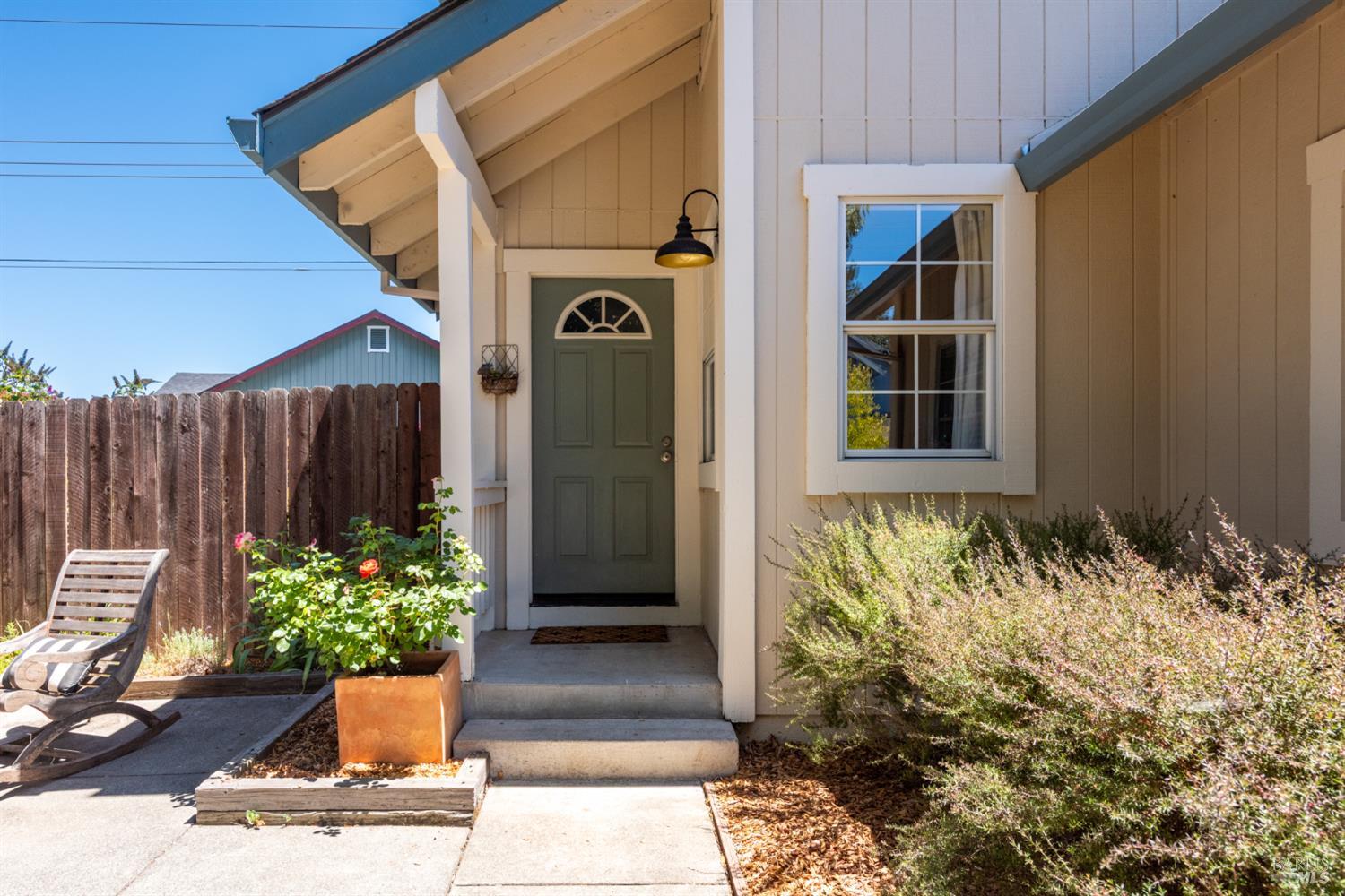 2528 Pawnee Street