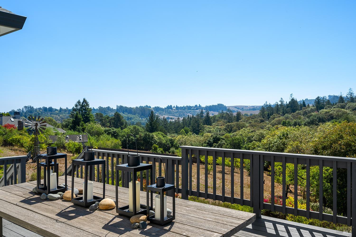 2039 Burnside Road