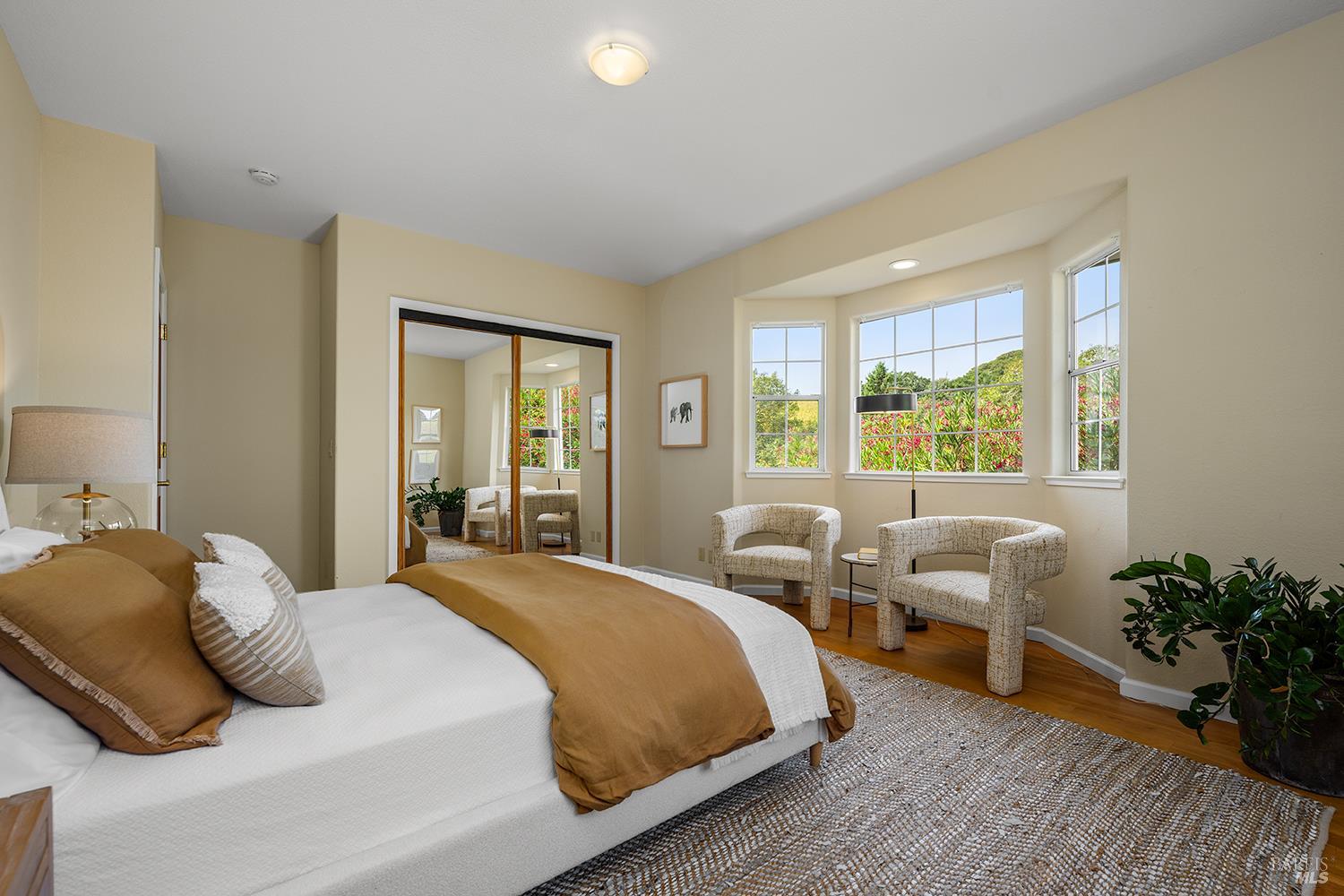 2039 Burnside Road