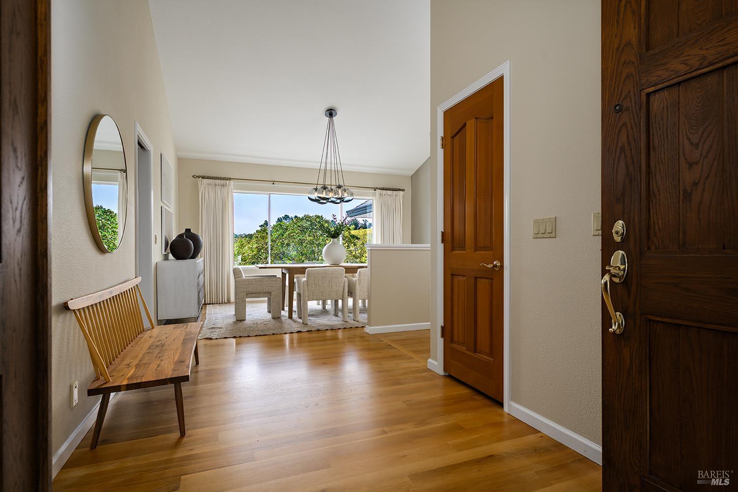 2039 Burnside Road