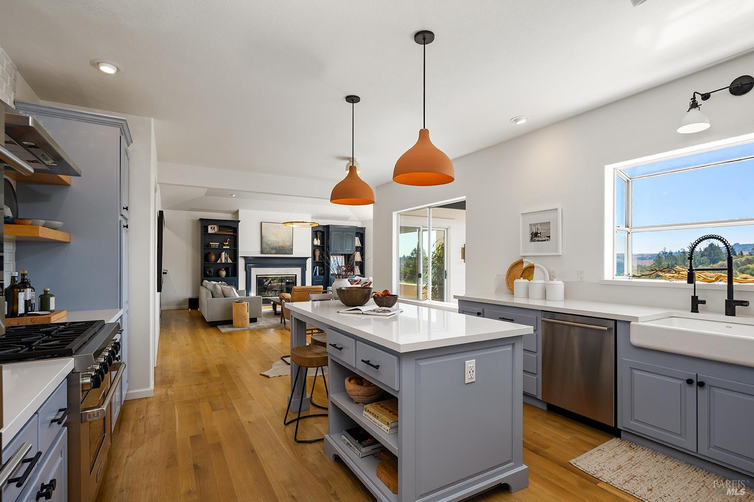 2039 Burnside Road