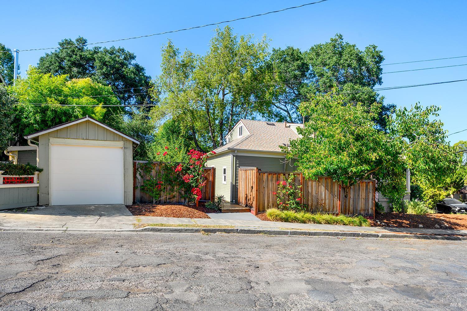 306 Pitt Avenue
