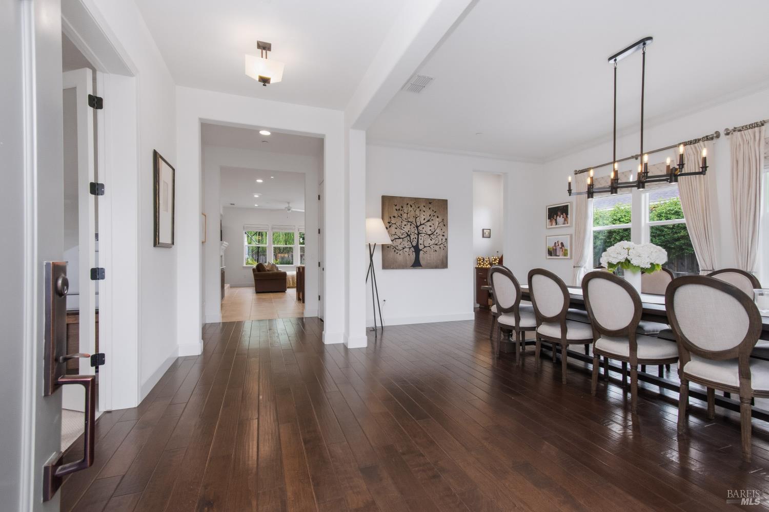 3234 Atherton Circle
