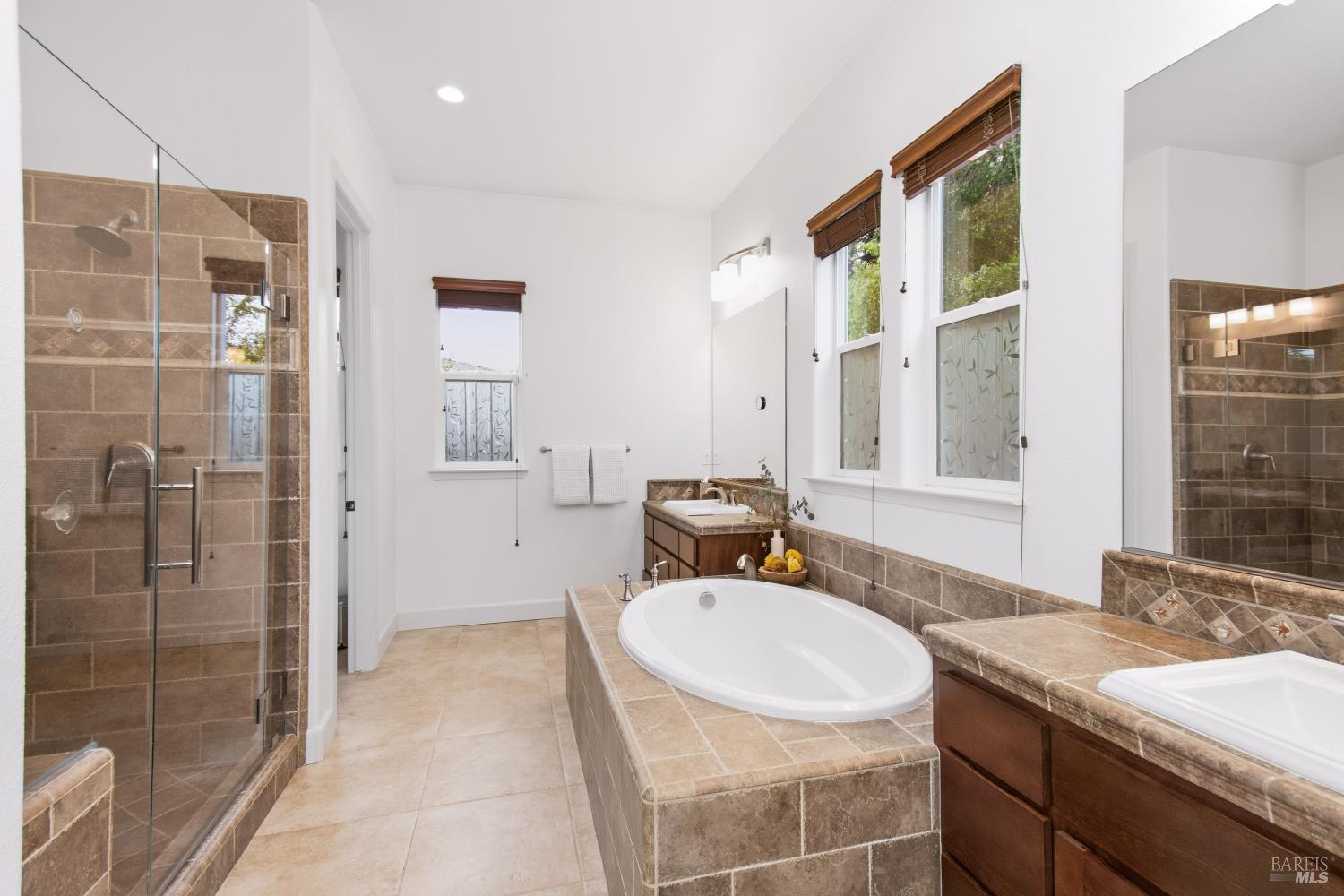 3234 Atherton Circle