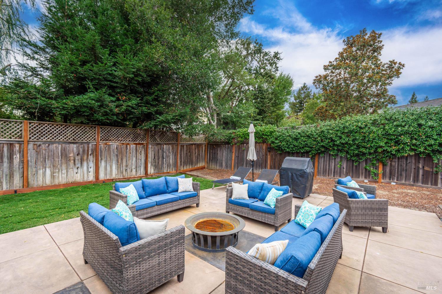 3234 Atherton Circle