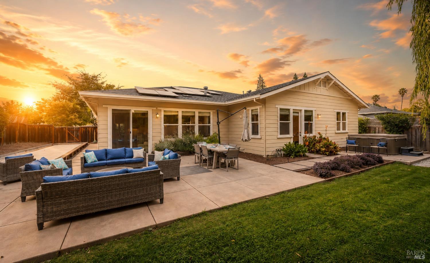 3234 Atherton Circle