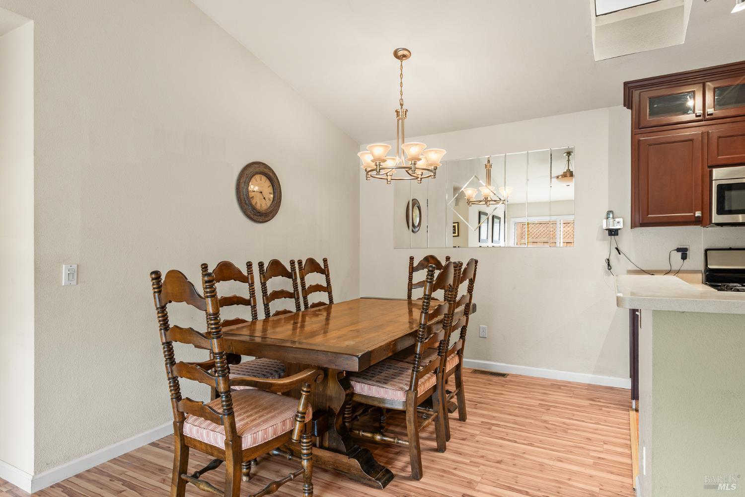 102 Pinewood Court