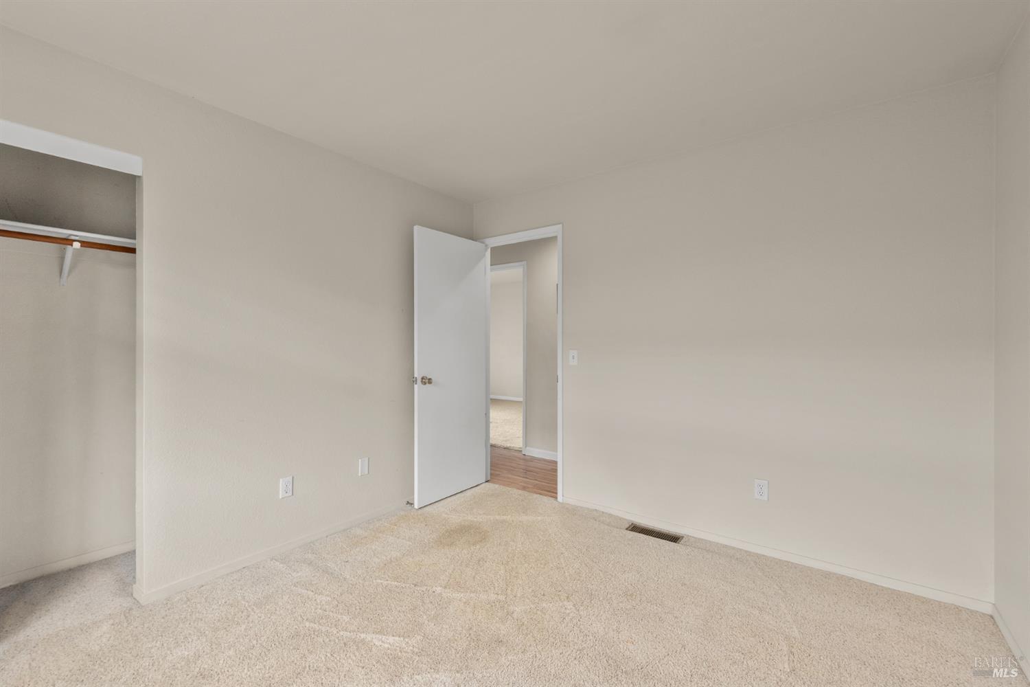 102 Pinewood Court