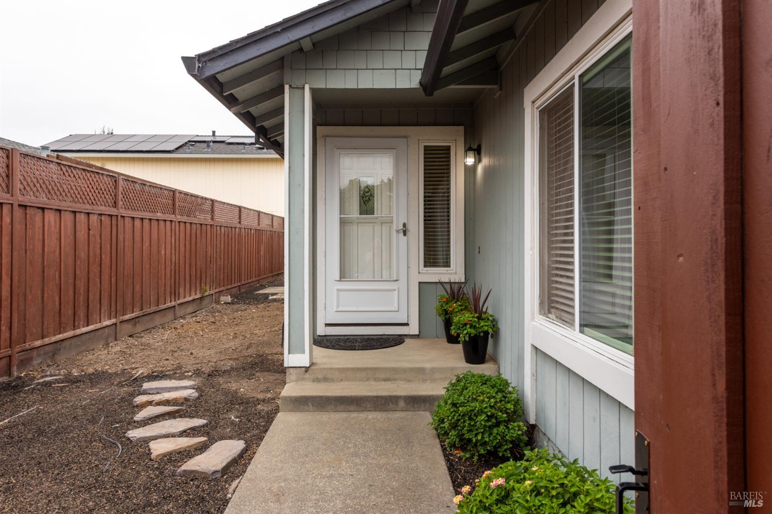 102 Pinewood Court
