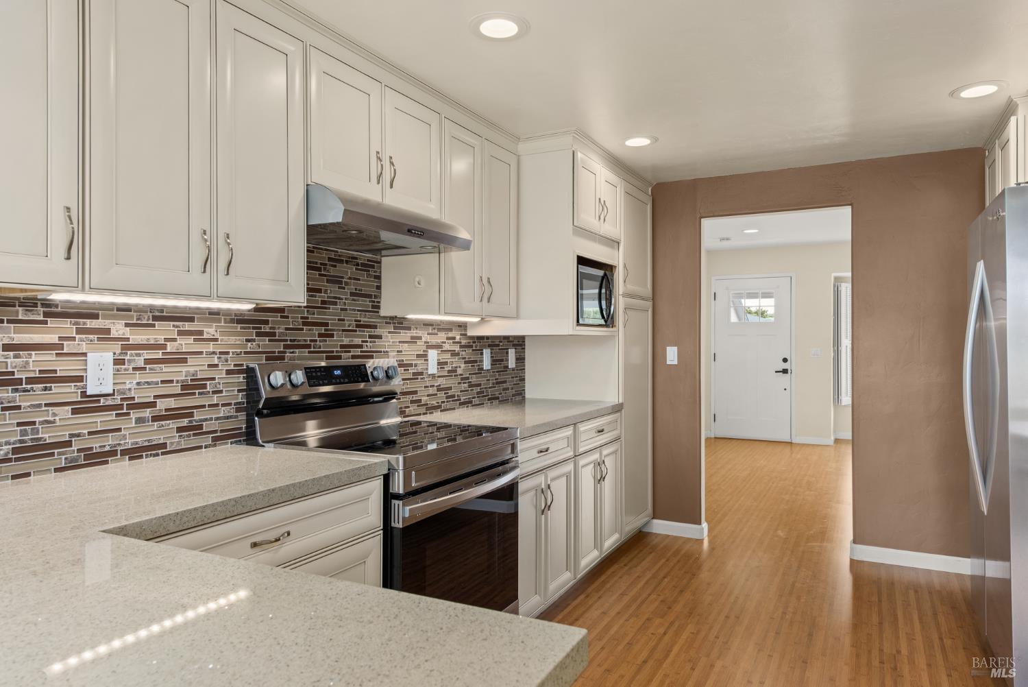 304 Mockingbird Circle