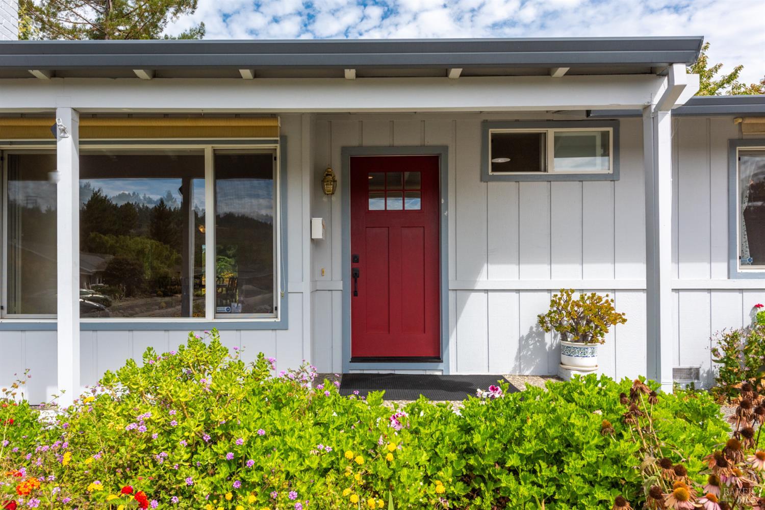 304 Mockingbird Circle