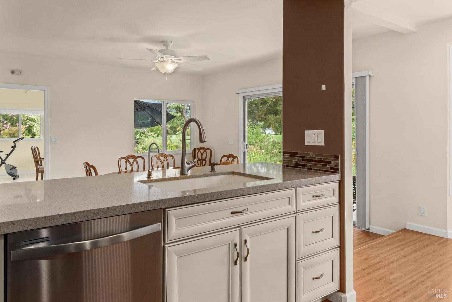 304 Mockingbird Circle