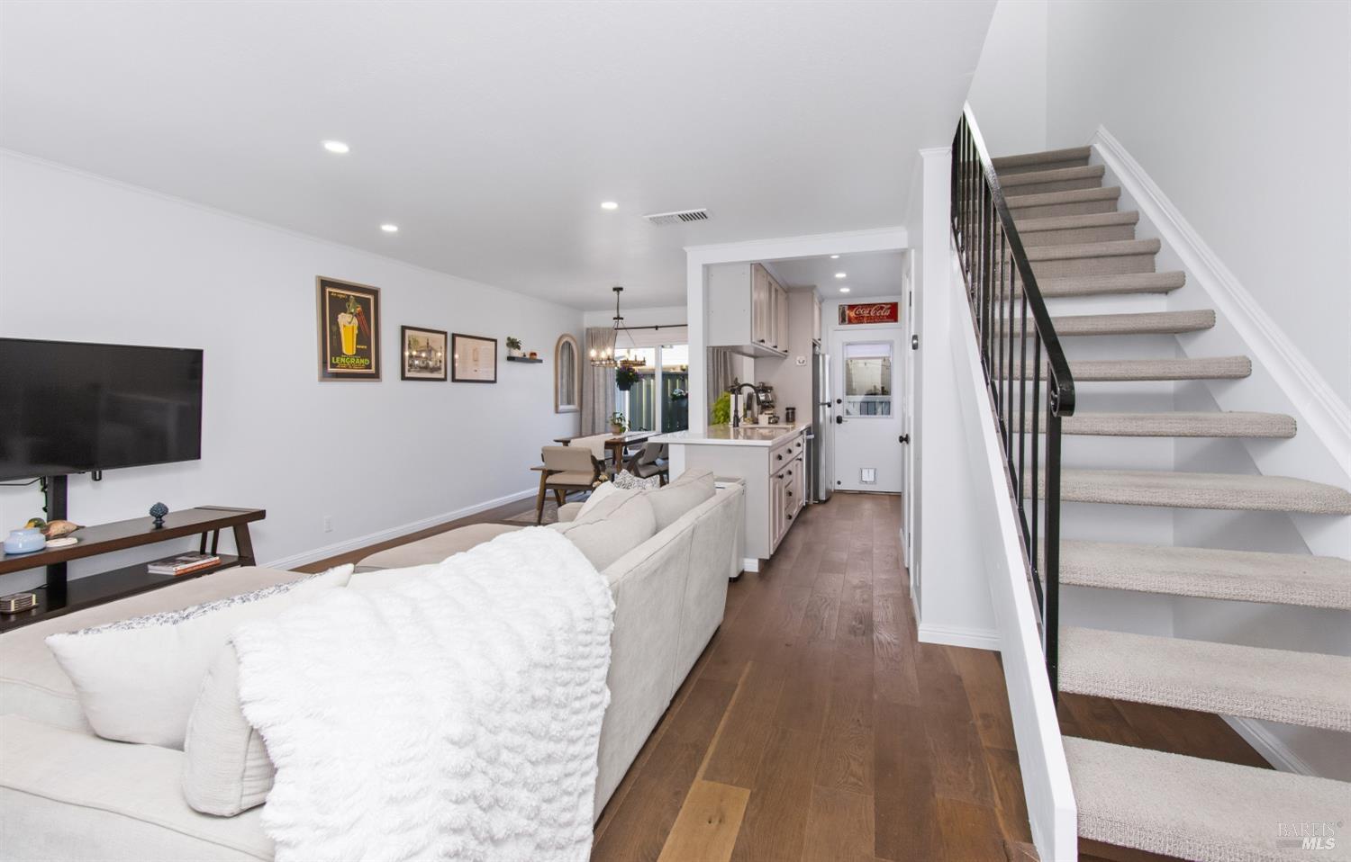 25 Belvedere Court