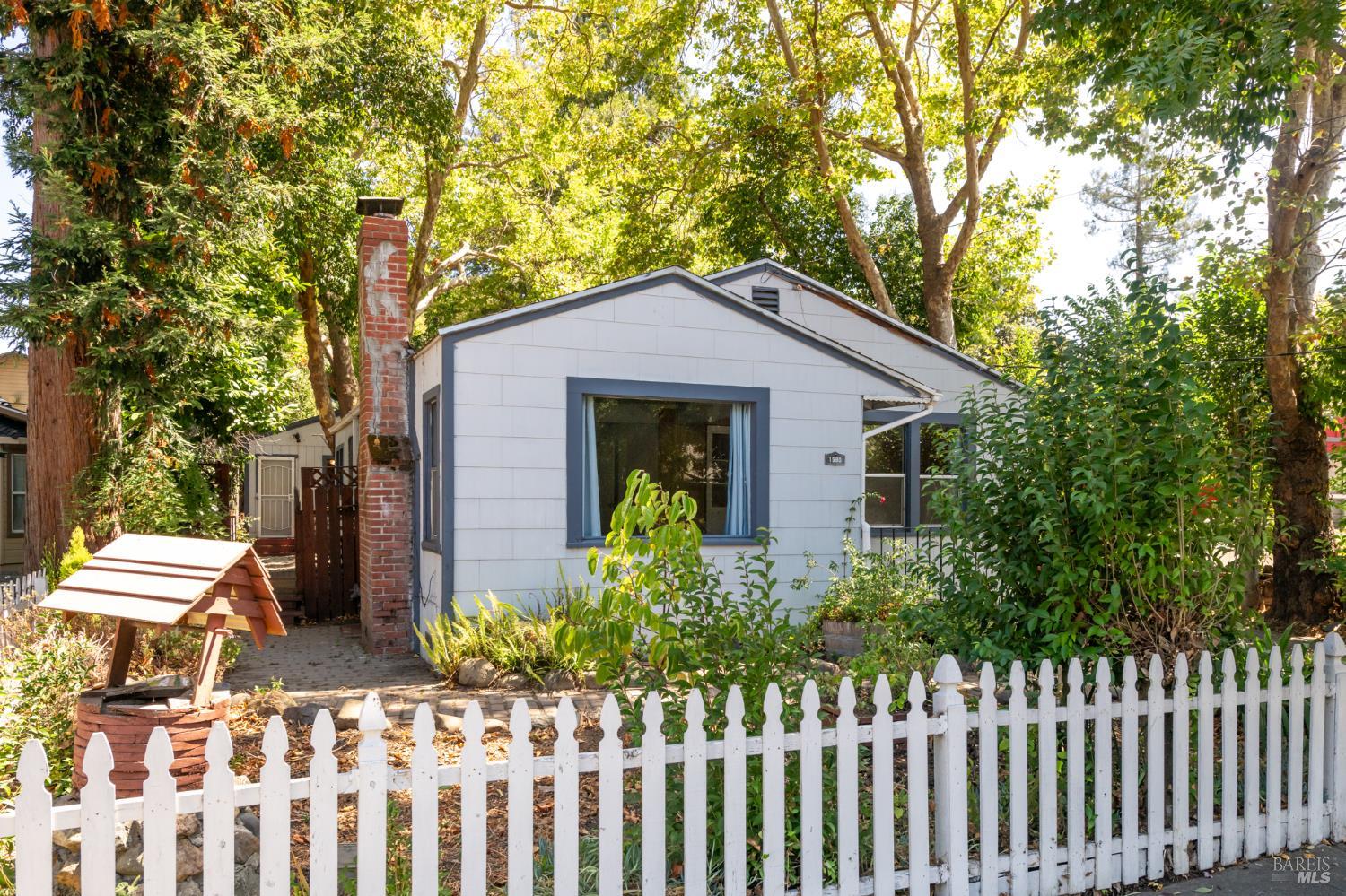 1580 Humboldt Street