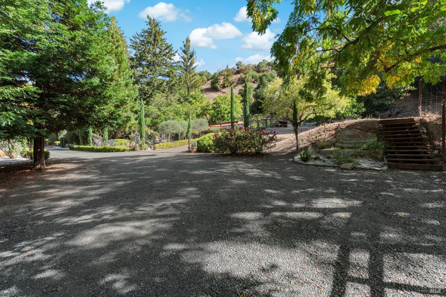 5266 Dry Creek Road