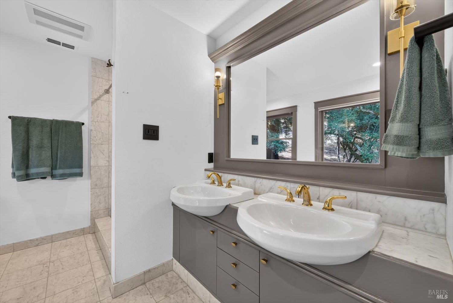5266 Dry Creek Road