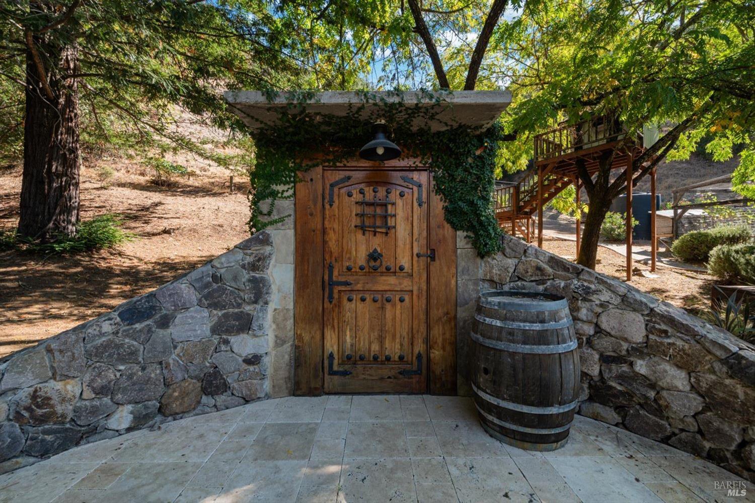 5266 Dry Creek Road