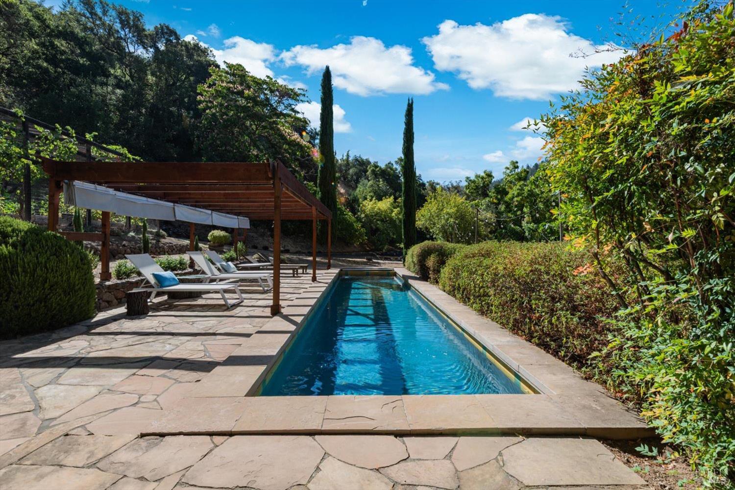 5266 Dry Creek Road