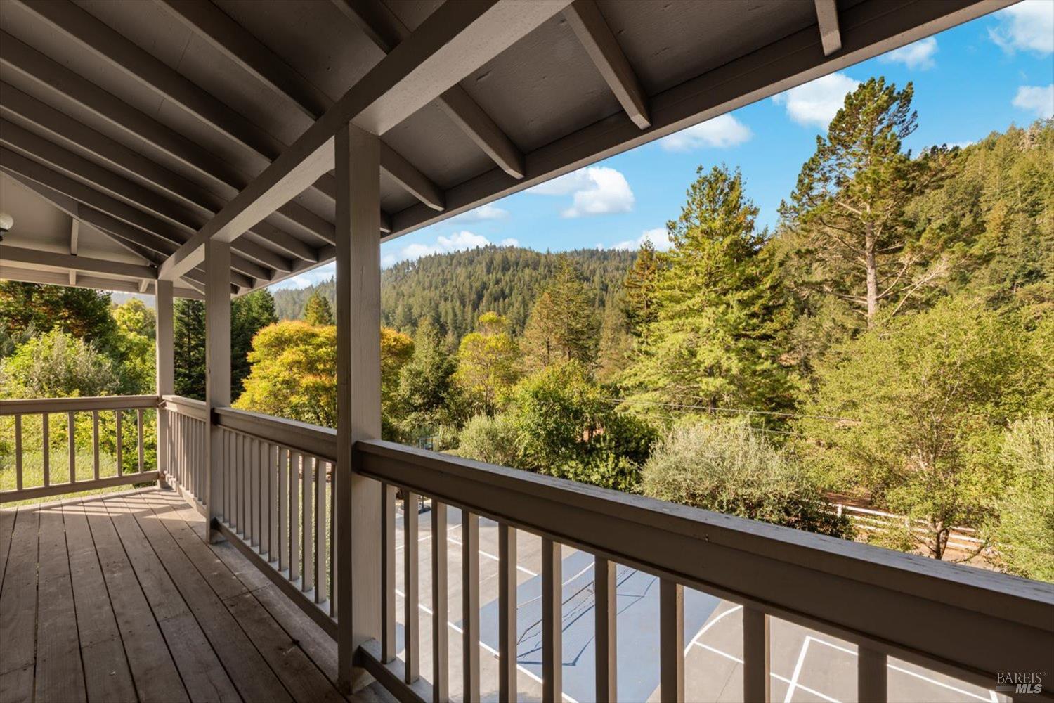 5266 Dry Creek Road