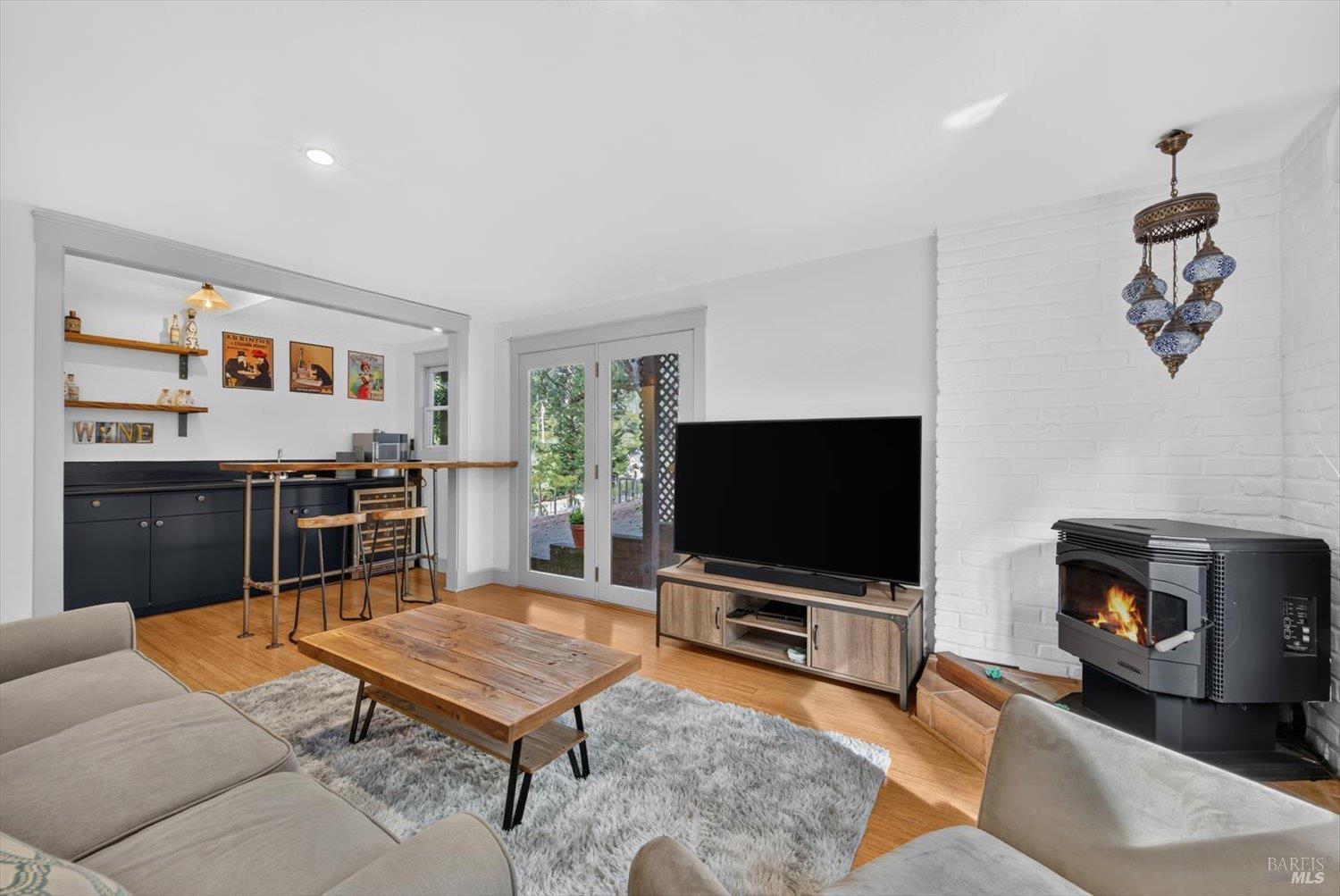 5266 Dry Creek Road