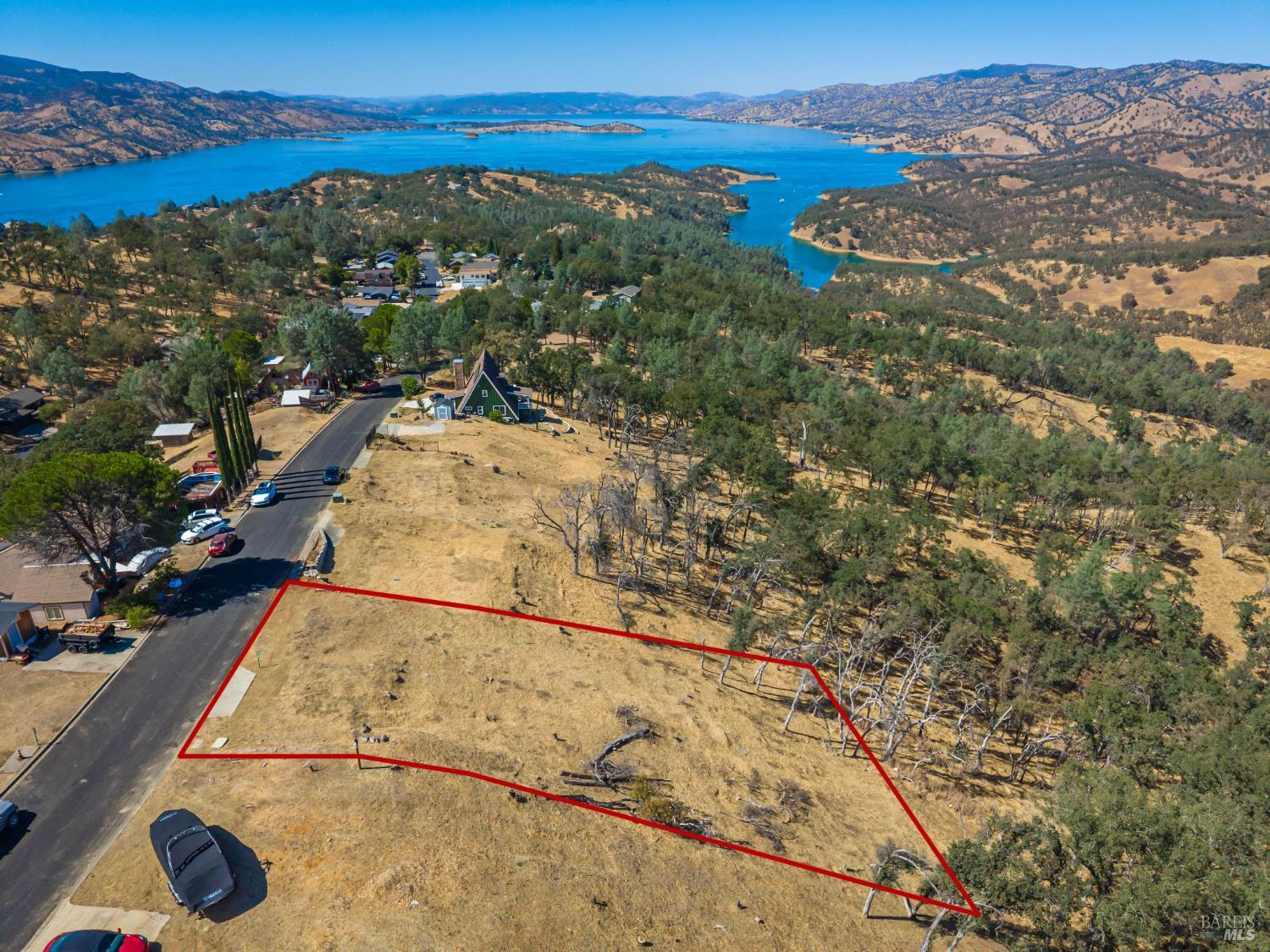 1044 Eastridge Drive