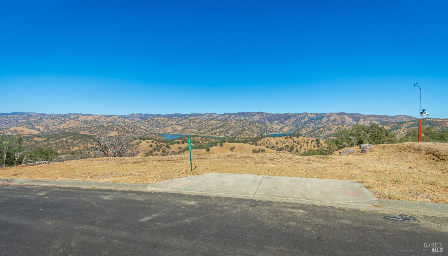1044 Eastridge Drive