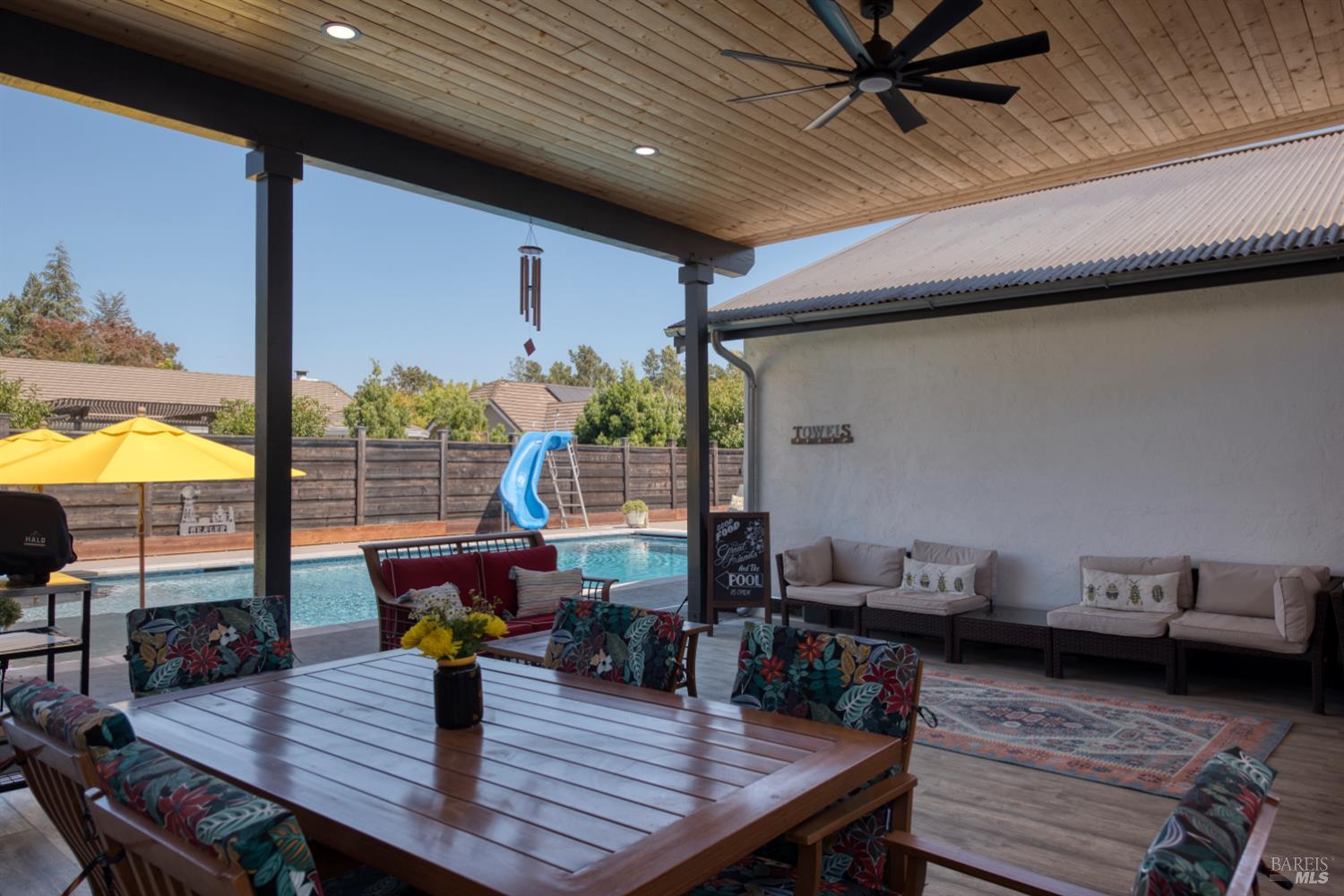 3366 Linda Mesa Way
