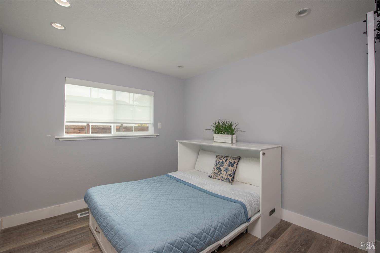 3366 Linda Mesa Way