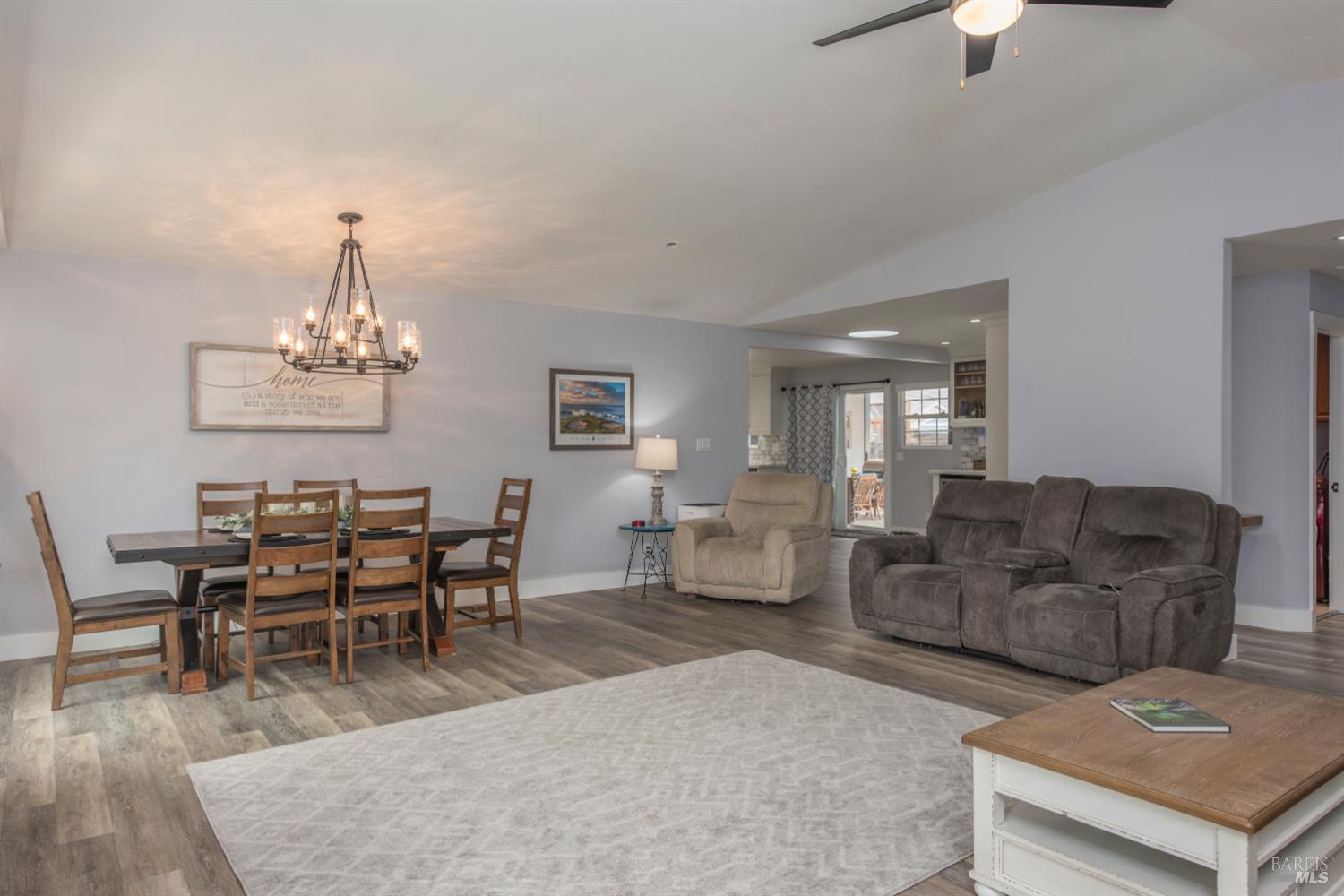 3366 Linda Mesa Way
