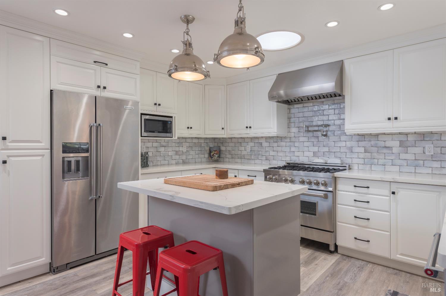 3366 Linda Mesa Way
