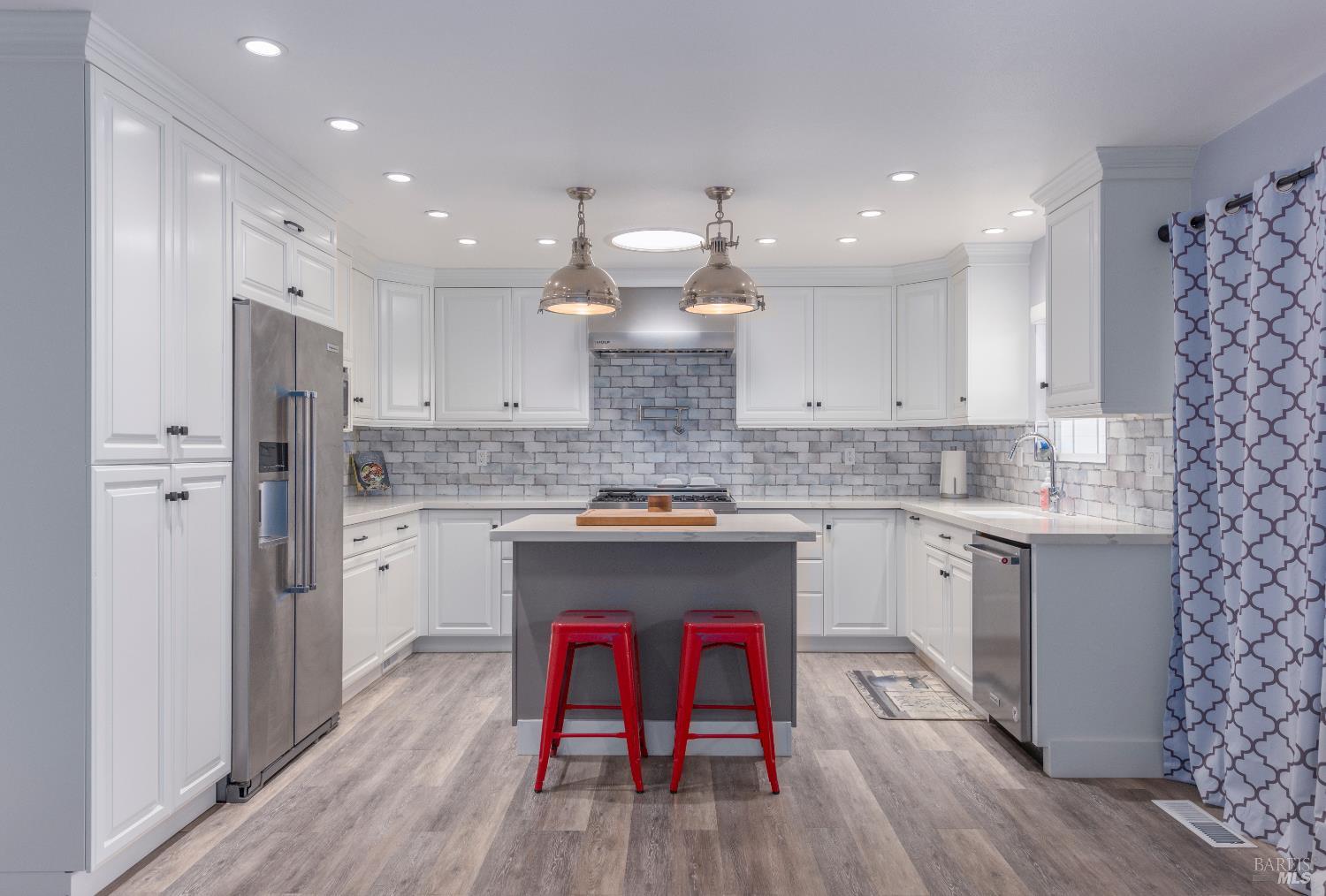 3366 Linda Mesa Way