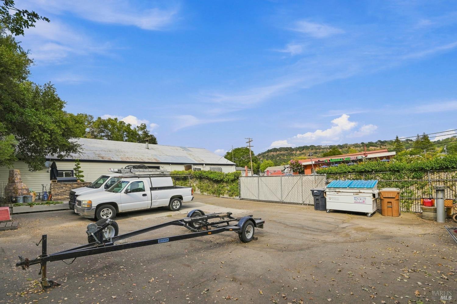 1527 Silverado Trail
