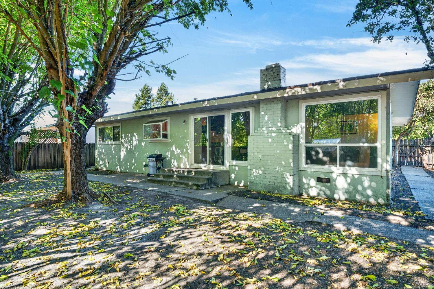 128 Burlington Drive