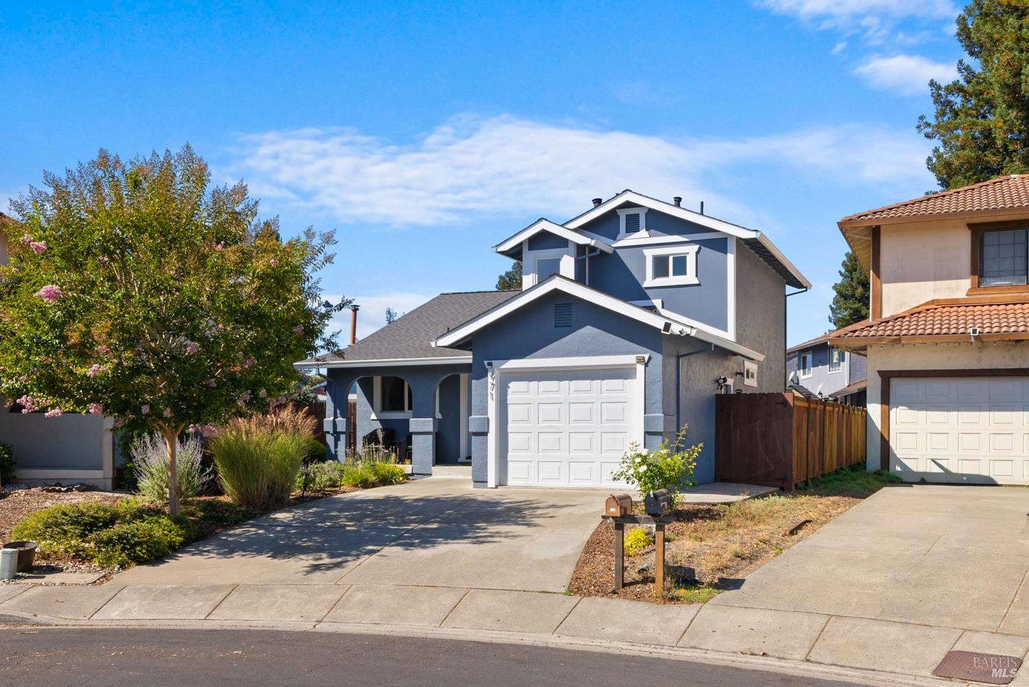 971 Hacienda Circle