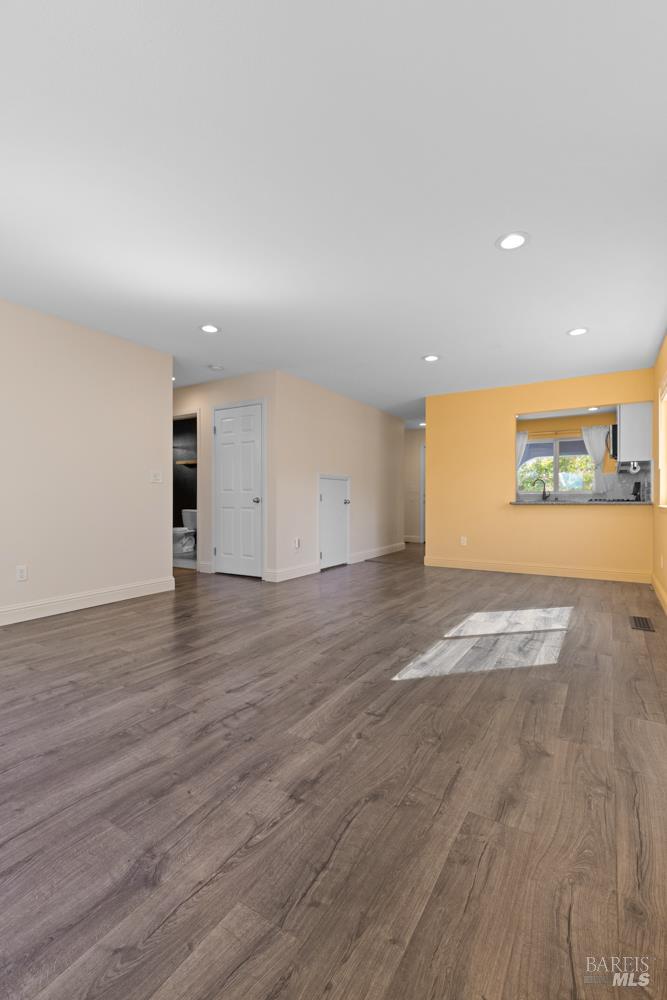 971 Hacienda Circle