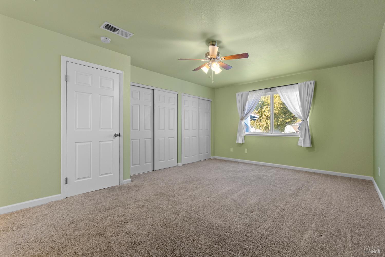 971 Hacienda Circle