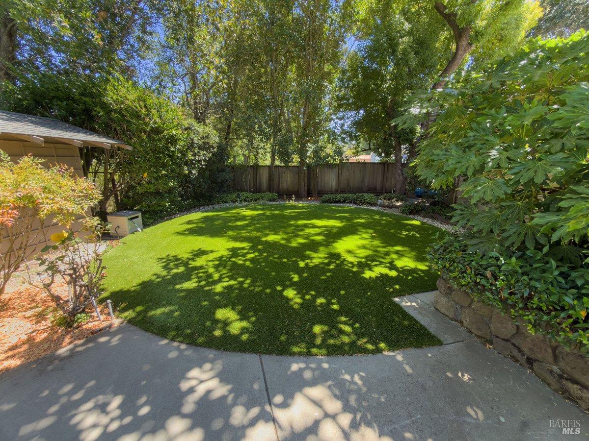 21 Dutch Valley Lane