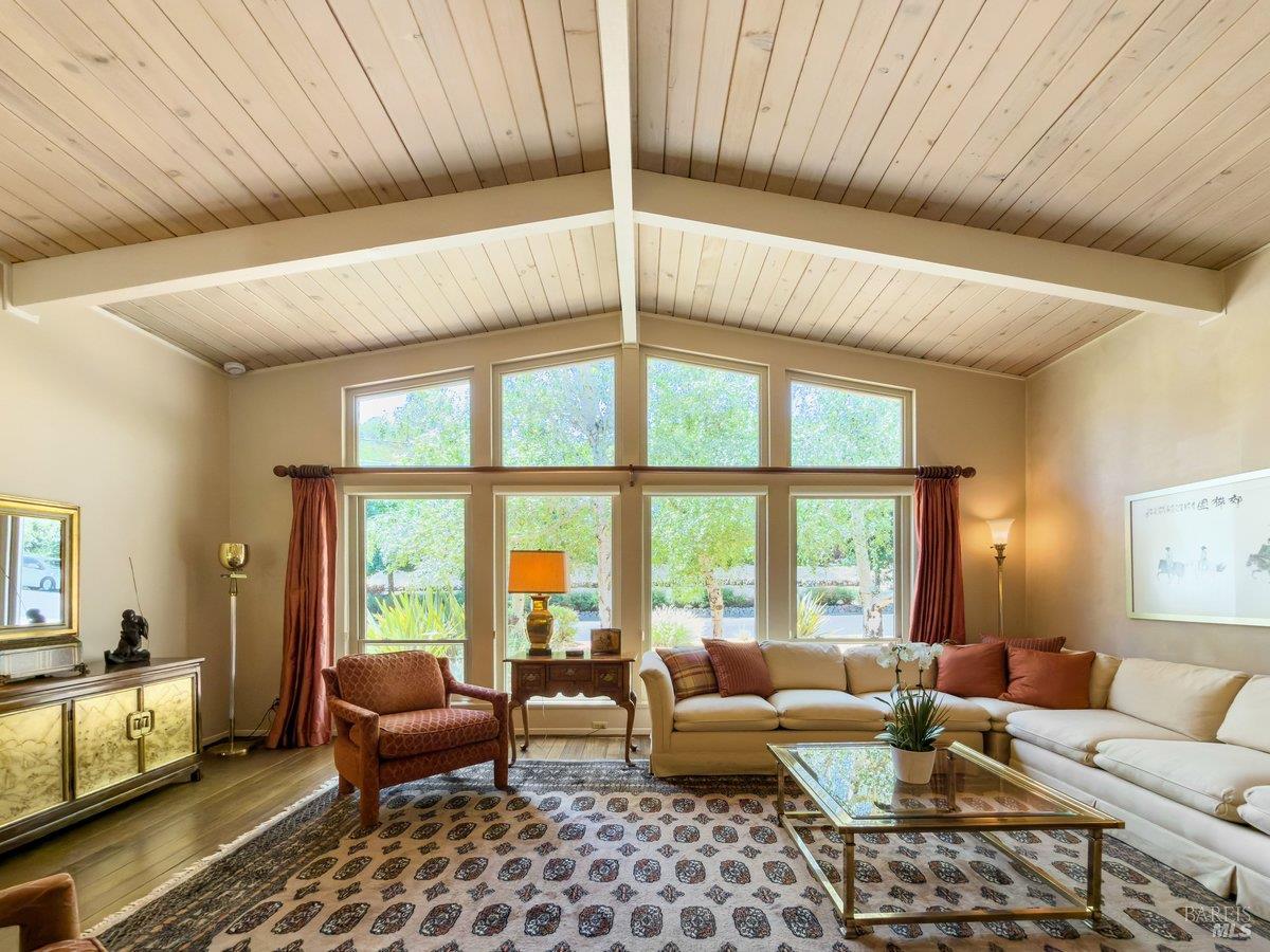 21 Dutch Valley Lane