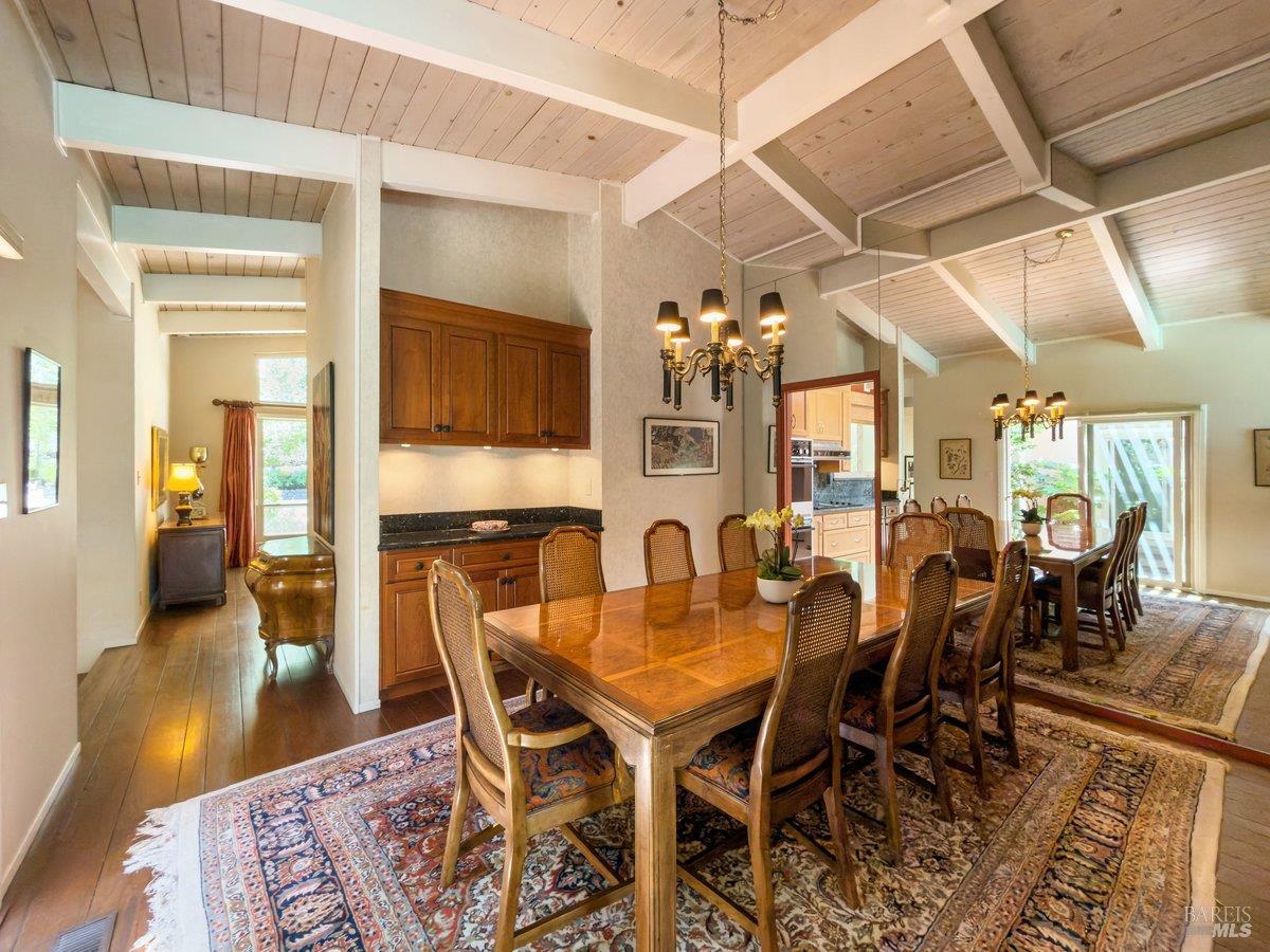 21 Dutch Valley Lane