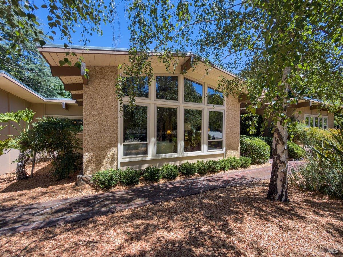 21 Dutch Valley Lane