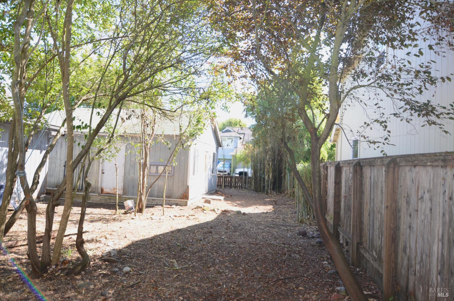 2610 Giffen Avenue